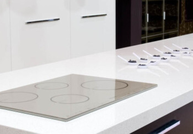 Snow - Quartz Compac - Finition Poli (Poli) - Plans Cuisines