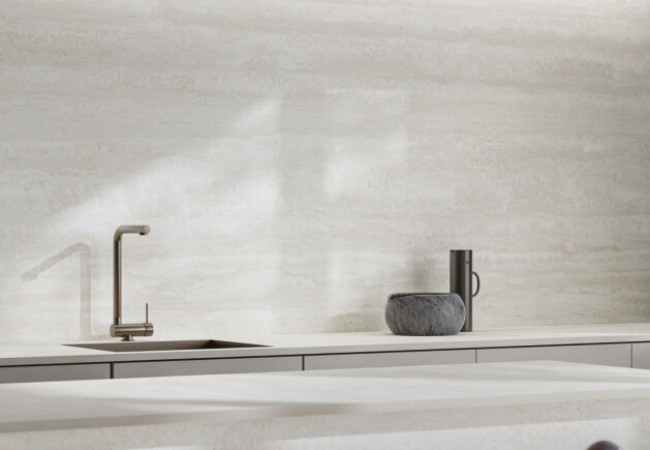 Travertino Bianco - Céramique Infinity - Finition Mat (Mat) - Plans Cuisines