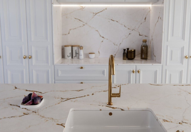 Versailles Ivory - Quartz Silestone - Finition Poli (Poli) - Plans Cuisines