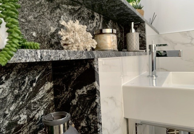 Black Beauty - Granit SENSA - Finition Caress (Mat) - Plans Cuisines