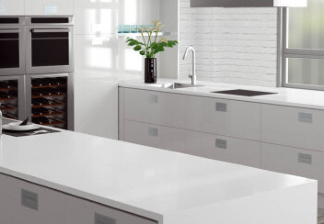 Absolut Blanc - Quartz Compac - Finition Poli (Poli) - Plans Cuisines