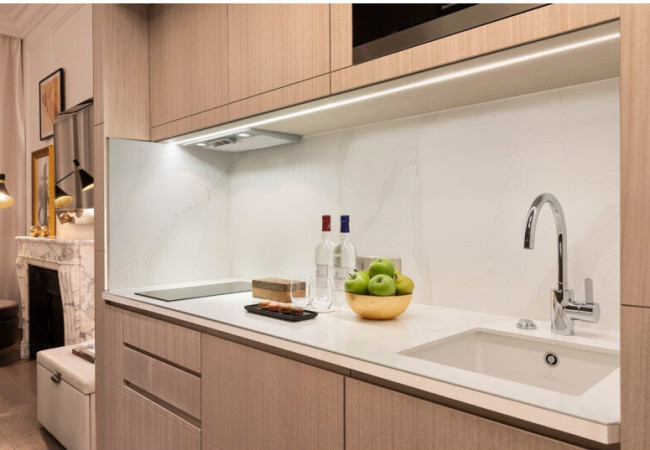 Eternal Calacatta Gold - Quartz Silestone - Finition Poli (Poli) - Plans Cuisines