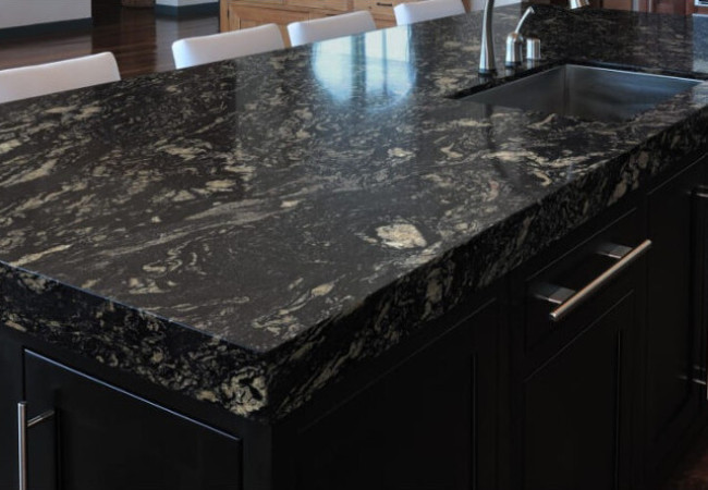 Indian Black - Granit SENSA - Finition Poli (Poli) - Plans Cuisines